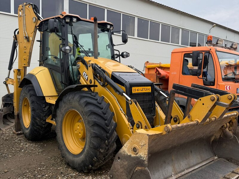 Buldoexcavator CAT 434